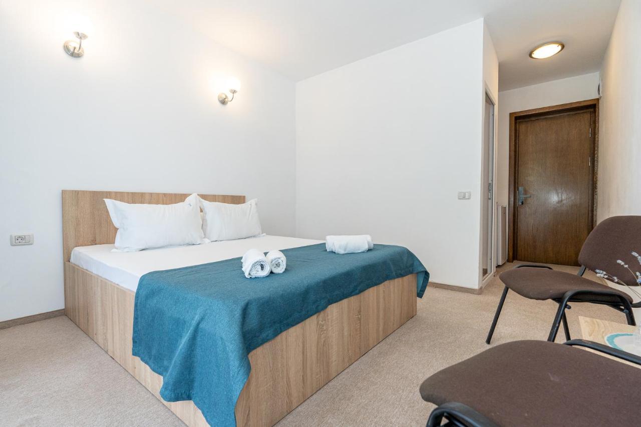 ונוס Hotel Irina מראה חיצוני תמונה