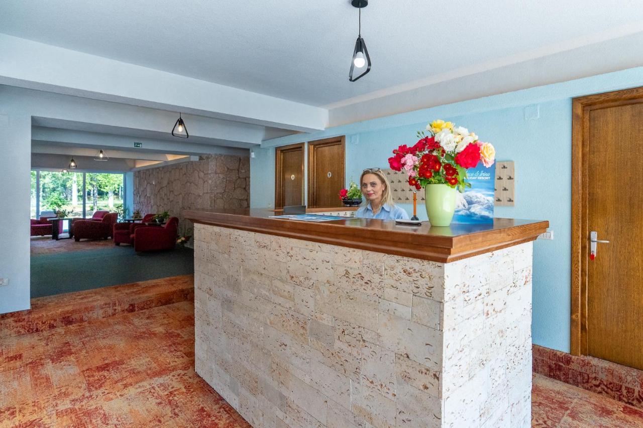 ונוס Hotel Irina מראה חיצוני תמונה