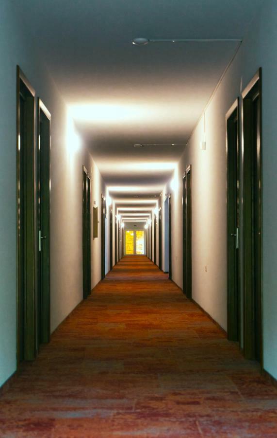 ונוס Hotel Irina מראה חיצוני תמונה
